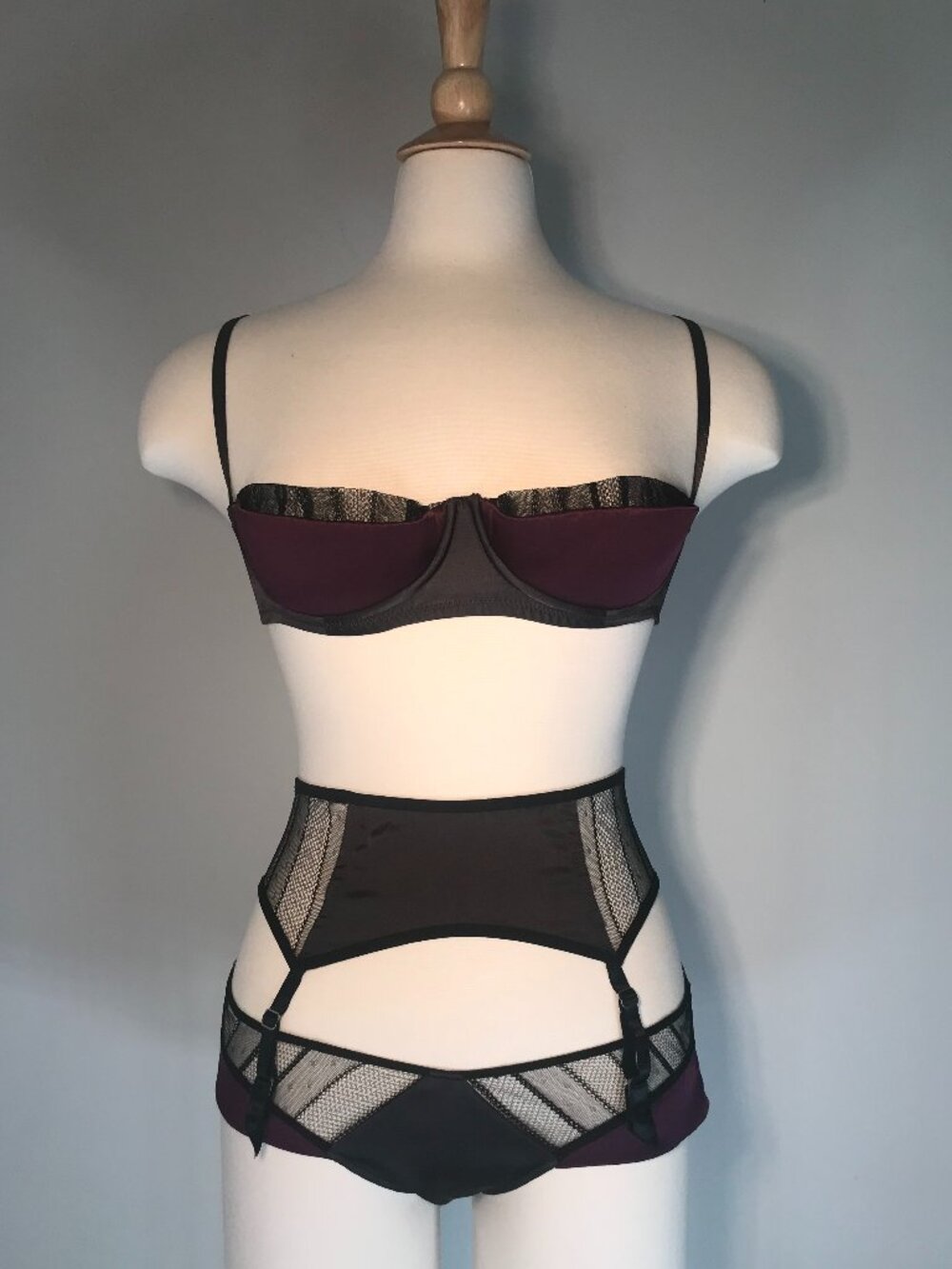 VINTAGE KIKI DE MONTPARNASSE 3 PC MUSE 1/4 CUP BRA GARTER SET BORDEUX/CHOCOLATE